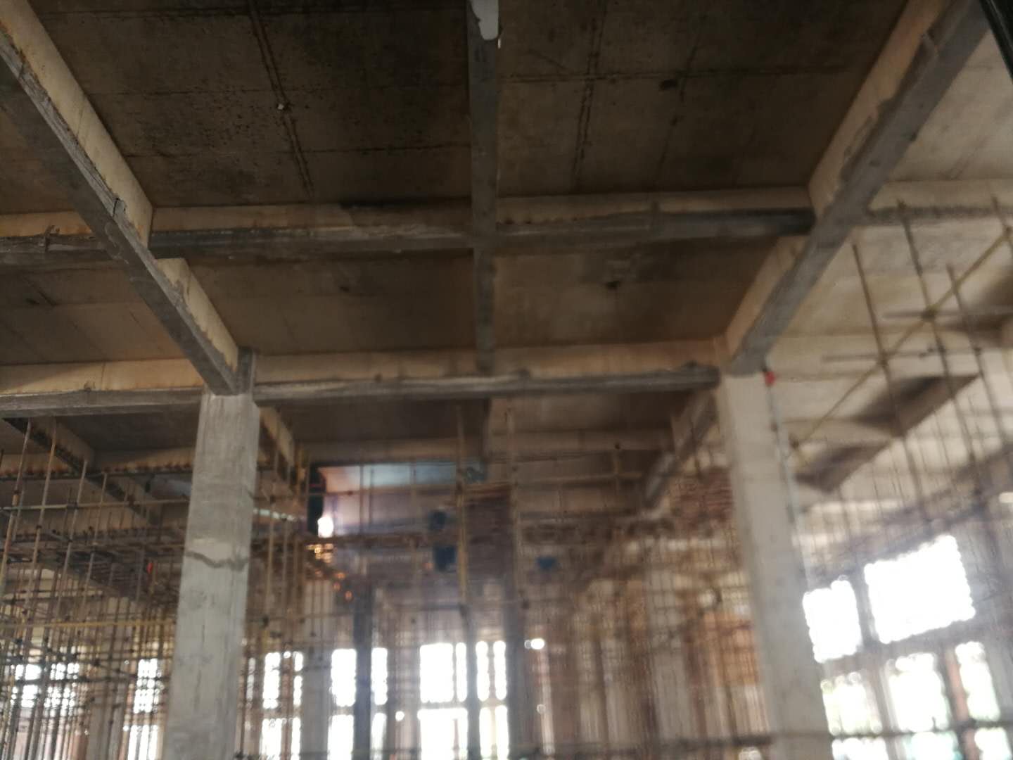 1593392373934996.jpg 梁底增大截面完成5.jpg