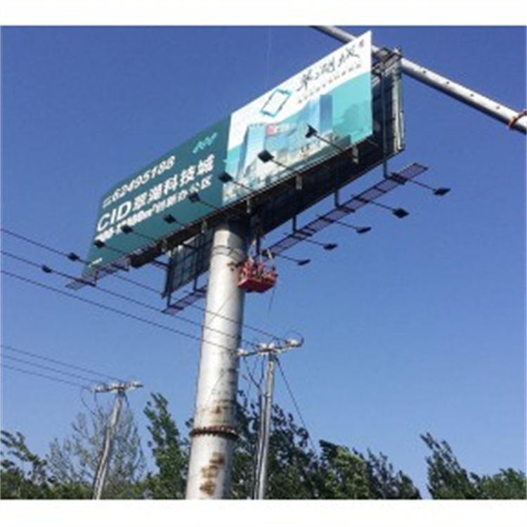 1679885358424463.jpg 3698786515_small.jpg